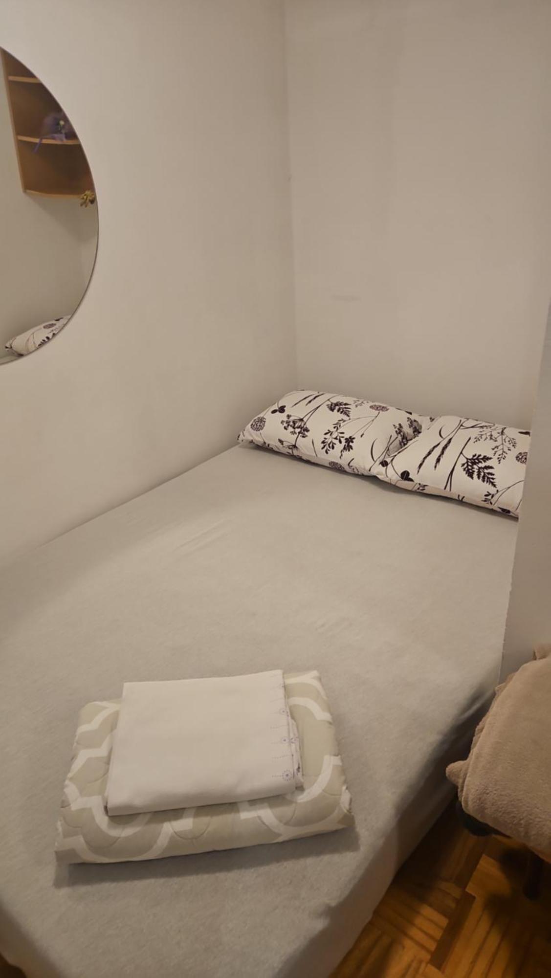 Apartman Ellye Lukavica エクステリア 写真