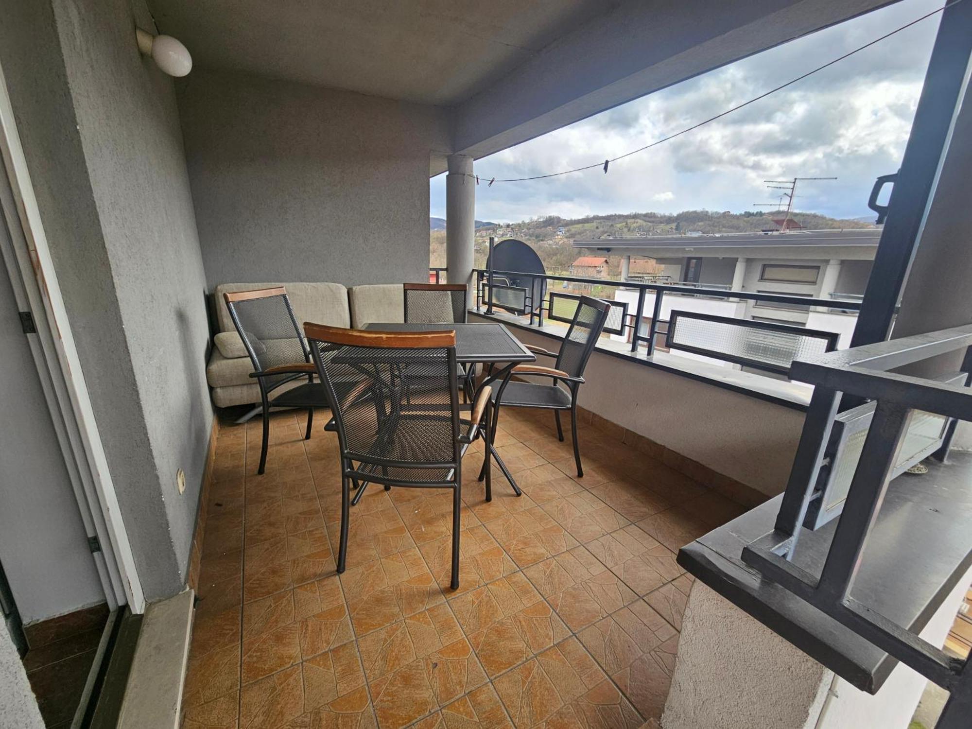 Apartman Ellye Lukavica エクステリア 写真